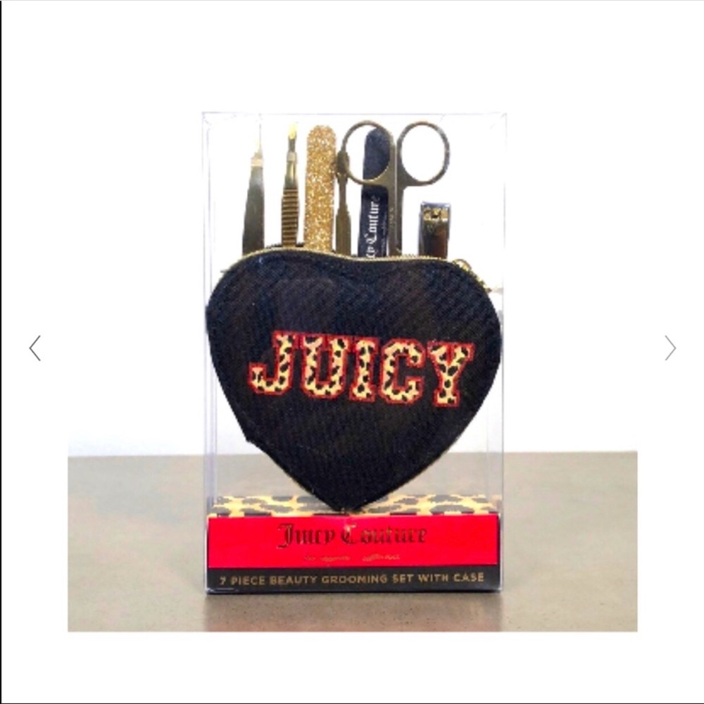 Juicy couture beauty grooming set
